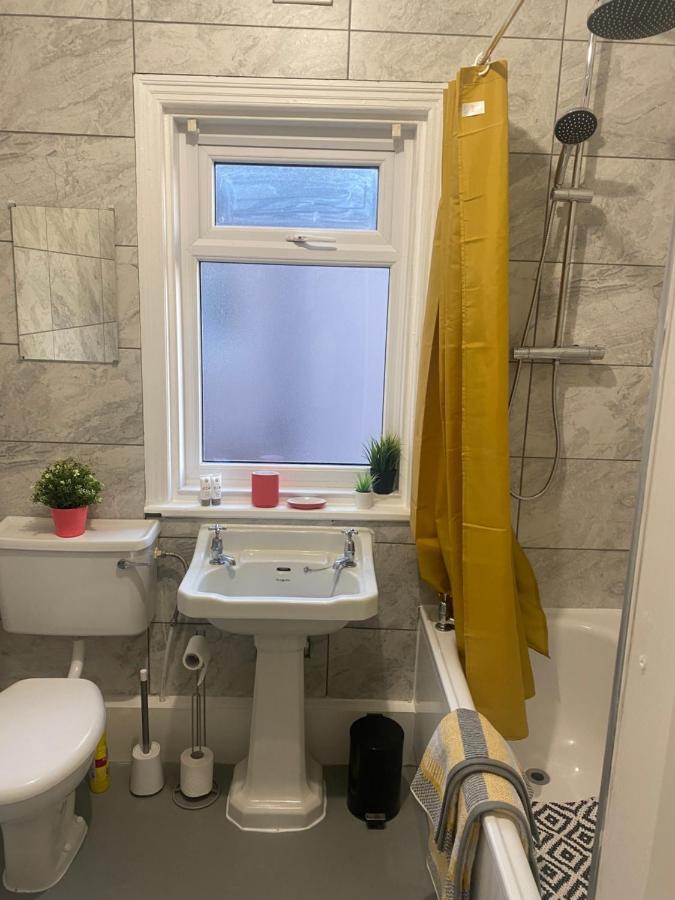 1 bedroom spacious apartment Lytham St Annes Buitenkant foto